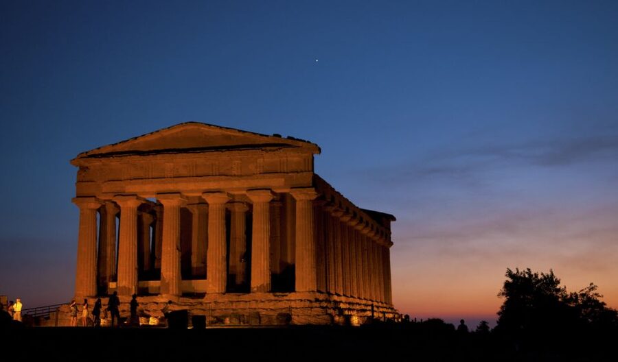 Agrigento: Valley of the Temples Skip-the-Line Sunset Tour - Meeting at the Juno Temple entrance