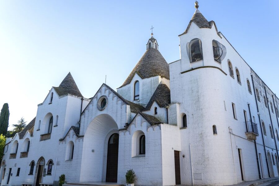 Alberobello: 2-Hour Guided Trulli Tour - Saints Cosmas and Damian Basilica