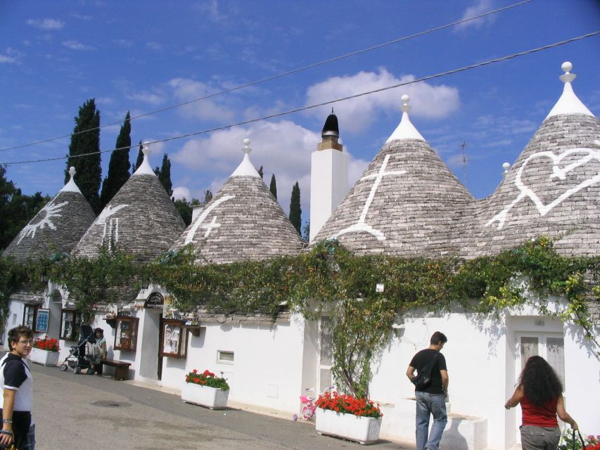 Alberobello: History Walking Tour - Why Alberobello works best on foot