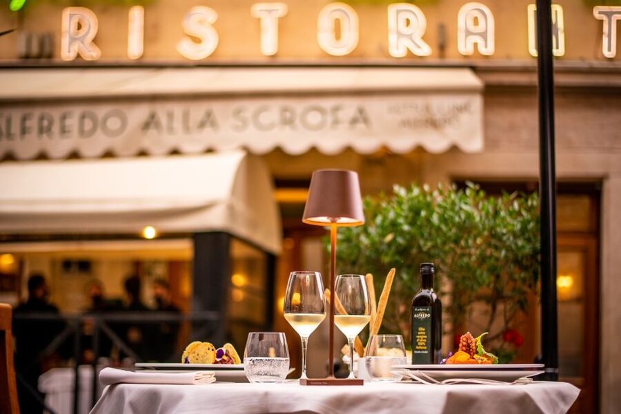 Alfredo alla Scrofa Restaurant in Rome: Eat Like a Star - Why Alfredo alla Scrofa is more than a pasta stop