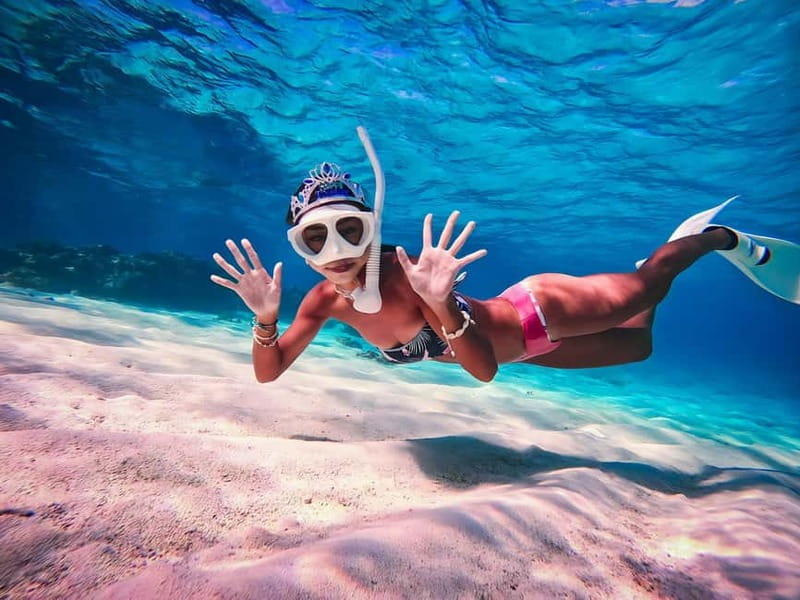 Amalfi: Boat Adventure Caves, Beaches, Snorkeling & Positano - Leaving Amalfi and settling into the cruise