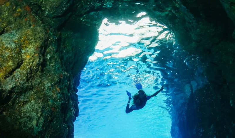 Amalfi Coast: Boat and Snorkeling Tour with Fruit & Drinks - Who will enjoy this four-hour tour most