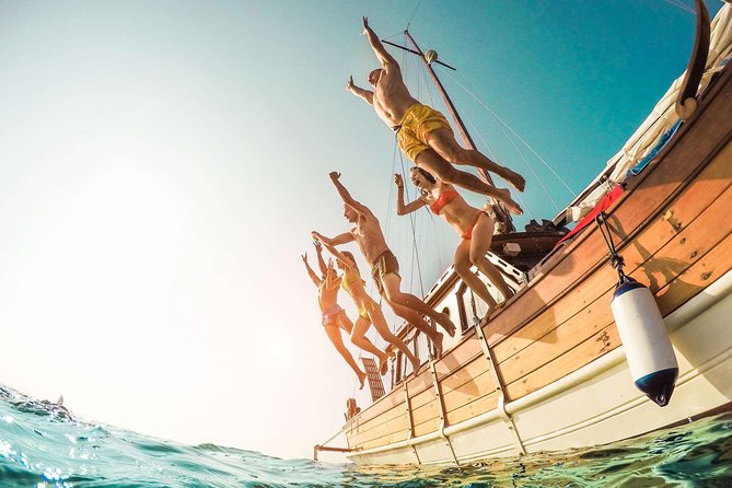 Amalfi Coast & Positano: Boat Tour with Snorkeling & Drinks - Swimming, snorkeling, and what the water time is like