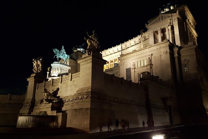 Ancient Rome at Twilight Walking Tour - Entering Monti, Rome’s old neighborhood