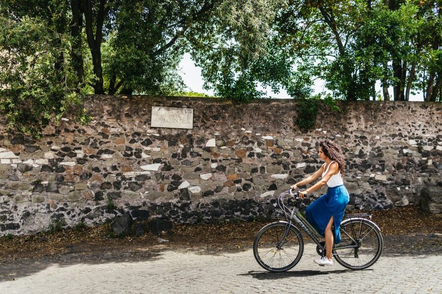 Appia Antica: Full Day Bike Rental with Customizable Routes - Food, water, and sensible timing