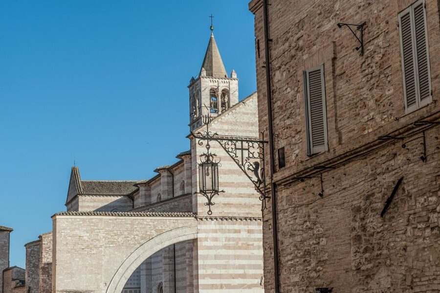 Assisi: Walking Tour with St. Francis Basilica Visit - Entering the Basilica of St. Francis