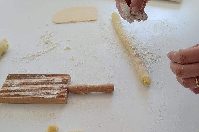 Authentic Cooking with Locals: Meal, Wine & Scenic Views - What makes the small group worthwhile