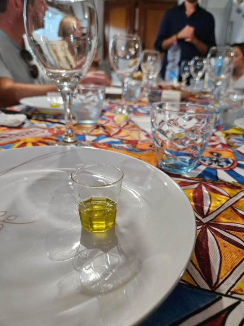 Balestrate: Olive Grove Tour with Wines & Olive Oil Tasting - From Bivio Quattro Vanelle to the olive grove