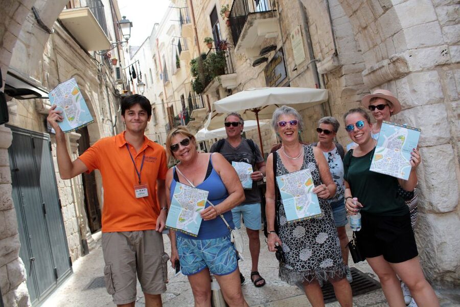 Bari: Guided Walking Tour - Key points at a glance