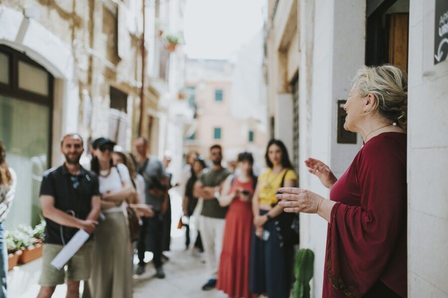 Bari: Guided Walking Tour - Basilica of Saint Nicholas and Saint Sabinus Cathedral