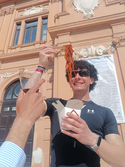 Bari: Walking Street Food Tour - What the guides add to the experience