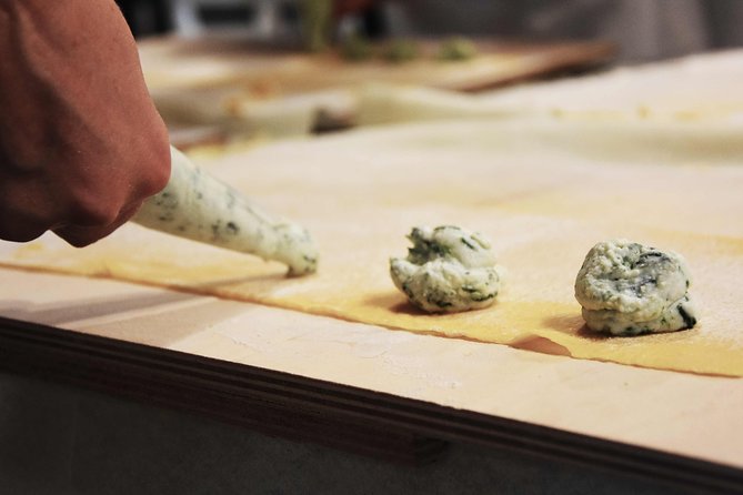 Become a Masterchef in Rome: Pasta, Ravioli and Tiramisù Class - Fettuccine with classic Roman sauces