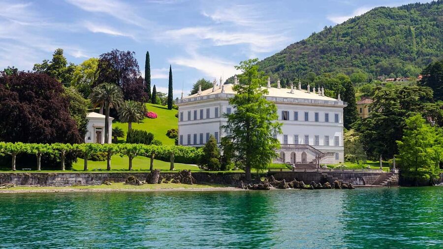 Bellagio: Lake Como Shared Boat Tour - Seating, weather, and weekend timing