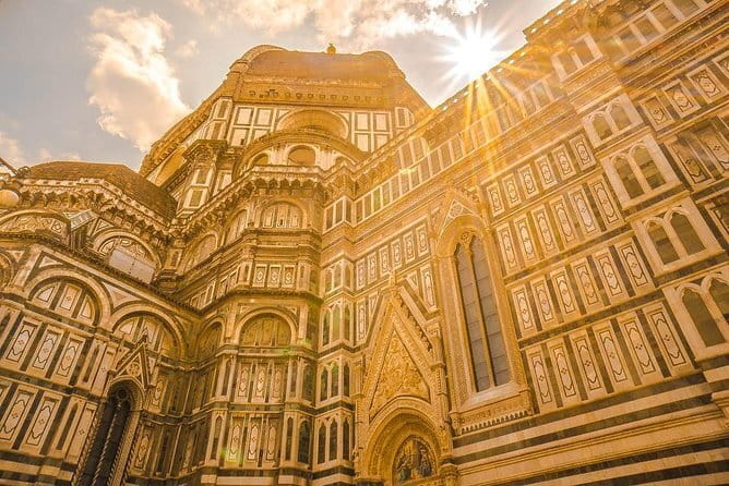 Best of Florence: Small Group Tour Skip-the-Line David & Accademia with Duomo - The Porcellino and the Uffizi Area