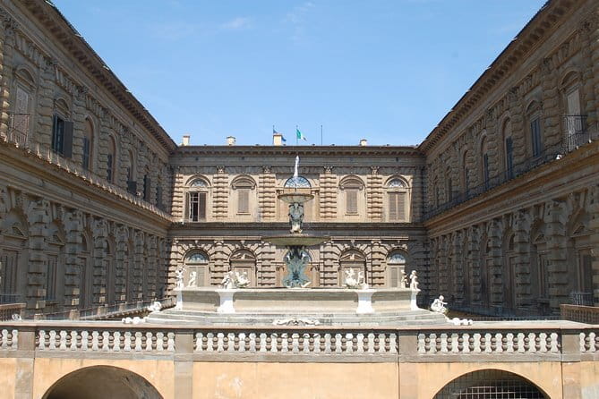 Best of Florence: Small Group Tour Skip-the-Line David & Accademia with Duomo - Ponte Vecchio and the End of the Walk