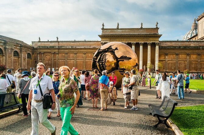 Best of the Vatican Tour: Fast Track Highlights - Crowds, heat, and the meaning of fast track