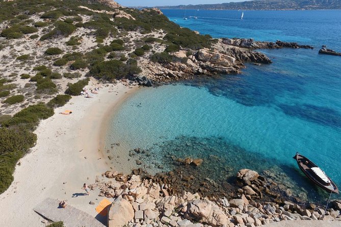 Boat Tour La Maddalena Archipelago from Palau - Food, seating, and the practical boat experience