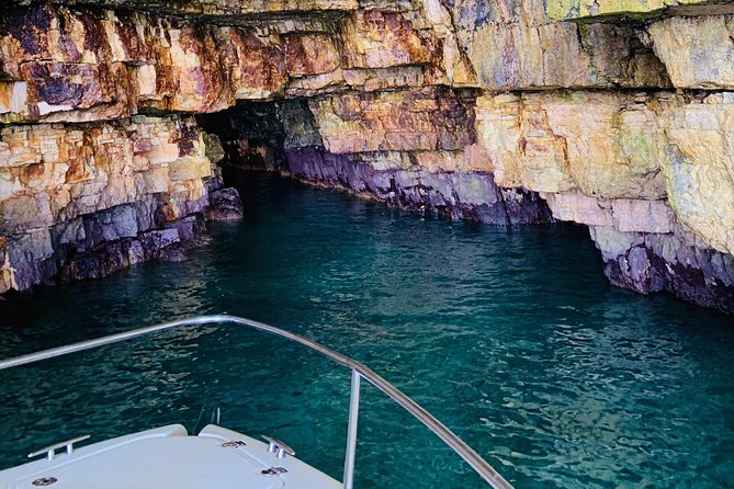 Boat tour of the Polignano a Mare caves with aperitif - Key points to know before you book