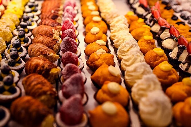 Bologna Food & Market Tour with 6 Tastings, Pasta, Wines & More - Gelato, coffee, and the final walk to Santo Stefano