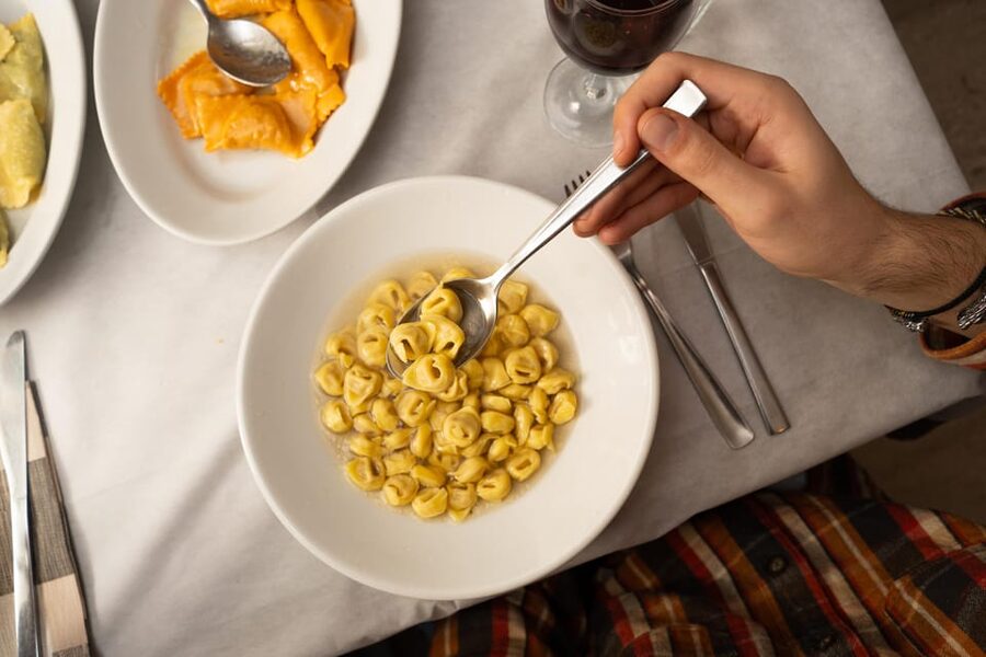 Bologna: Food Tour with Pasta Tasting & Local Specialties - Meeting at Piazza di Porta Ravegnana