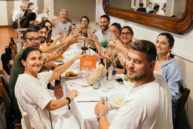 Bologna gastronomic experience with a local - Finishing with family-made gelato since 1972