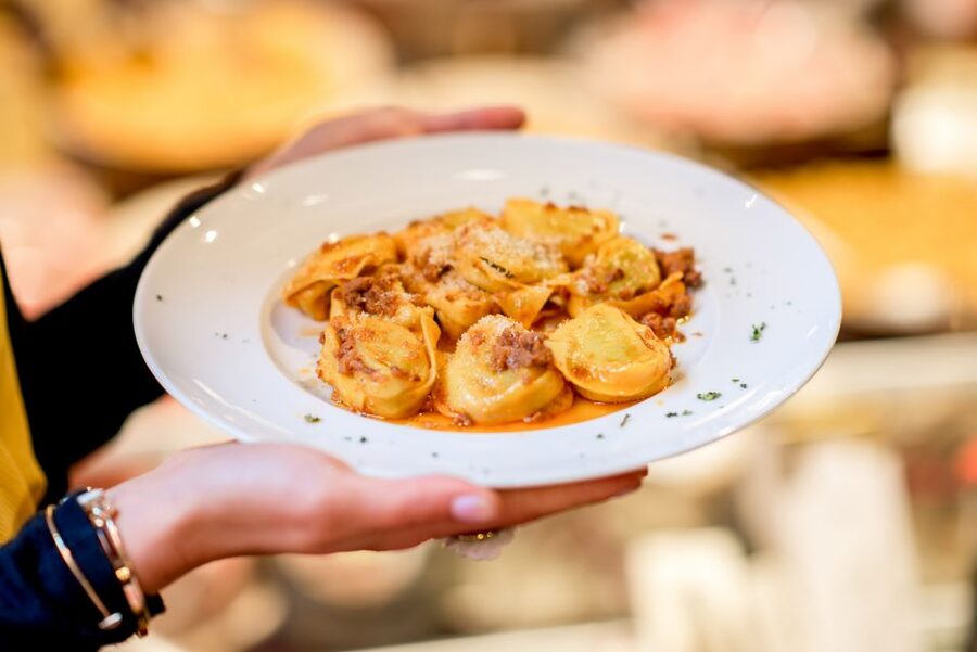 Bologna: Pasta Tagliatelle al Ragu Cooking Class with Wine - Is the setting right for you?