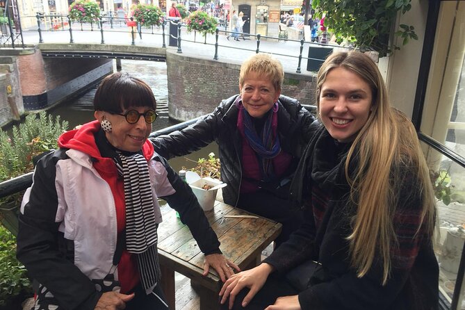 Bologna Private Highlights & Hidden Gems Tour with a Local - Meeting at Piazza Maggiore and finding the city’s center