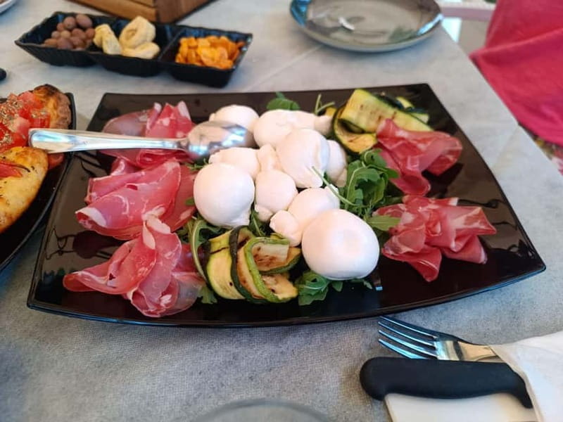 Brindisi: Alberobello, Locorotondo & Ostuni Tour with Brunch - Who should book this tour?