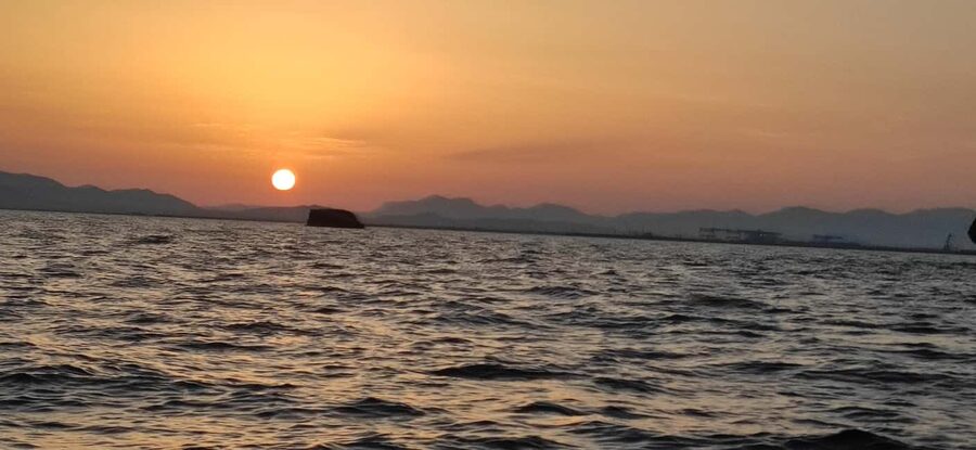 Cagliari:devil's saddle big cruise by boat drink & snack - Boat size, group feel, and comfort