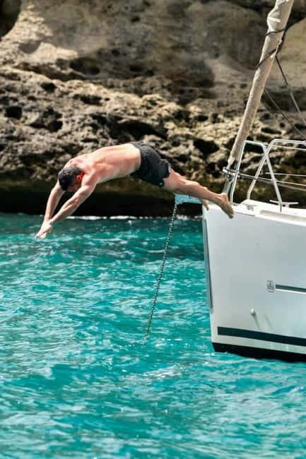 Cagliari: Sailing Tour with 4 Stops, Snorkeling and Prosecco - What the $61.49 price really buys