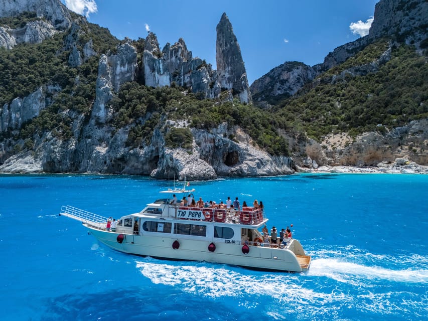 Cala Gonone:Cruise in the Gulf of Orosei with Cala Goloritzé - Cala Luna: caves, sand, and a possible long stop