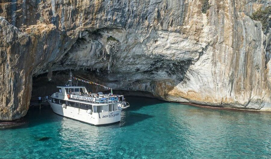 Cala Gonone: Grotta del Bue Marino and Cala Luna Boat Tour - Grotta del Bue Marino is the reason to go