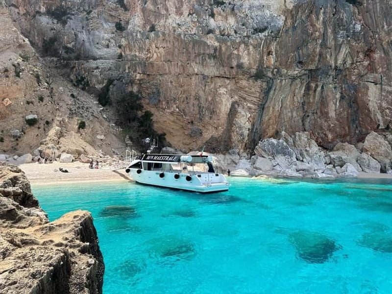 Cala Gonone: Gulf of Orosei Cruise with Beach Stops - Cala Mariolu and the color of the water