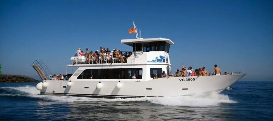 Capri: Island Boat Tour with Blue Grotto Stop - From Marina Grande to the eastern cliffs