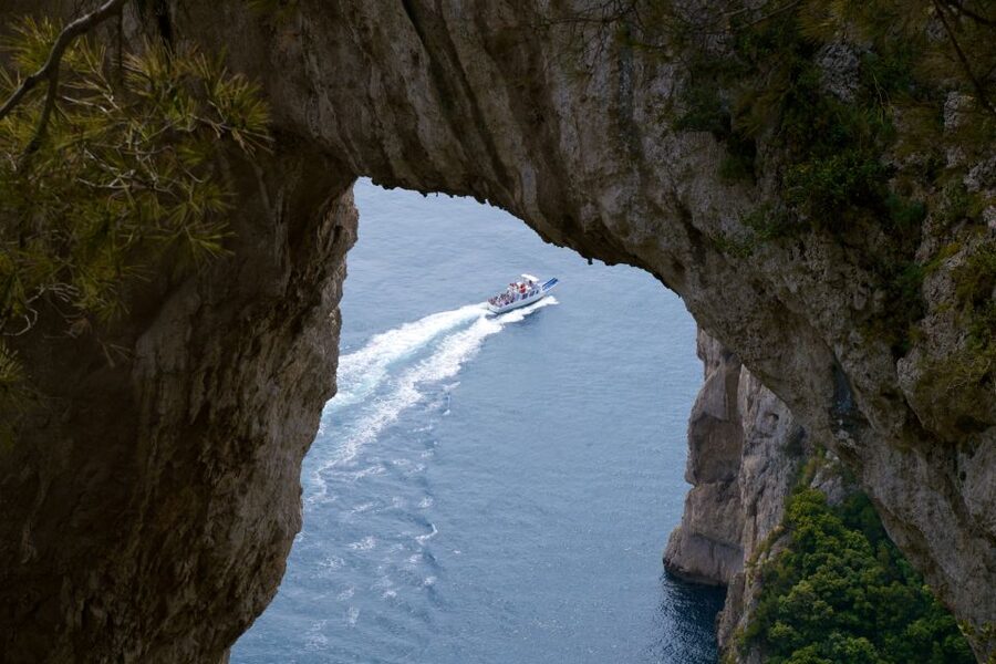 Capri: Island Sightseeing Tour with Blue Grotto Stop - Price, crowding, and what your $28 buys
