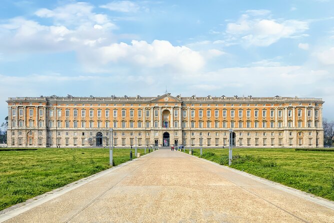 Caserta Royal Palace & Gardens Small Group Tour with Shuttle - How the three-hour schedule feels
