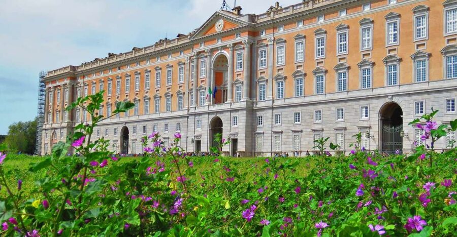 Caserta: Royal Palace of Caserta Guided Tour - Meeting the Royal Expert at the main entrance