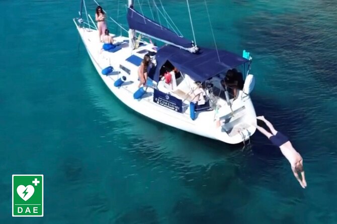 Catamaran tour stops bathing and snorkeling toast with prosecco - Key points before you book