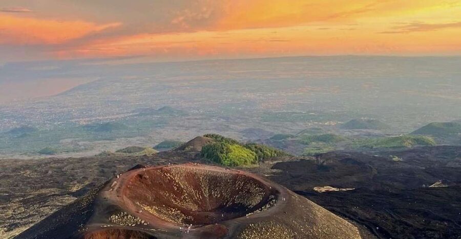 Catania: Etna Sunset Tour with Pickup and Drop-off - From Catania to Zafferana Etnea in a small van