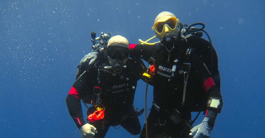 Catania: Gulf Scuba Diving Tour with Marine Biologist - Key points to know before booking