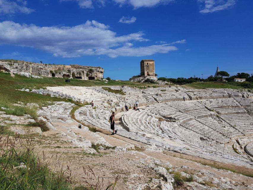 Catania: Syracuse, Ortigia, and Noto Tour with Brunch - Leaving Catania for ancient Syracuse