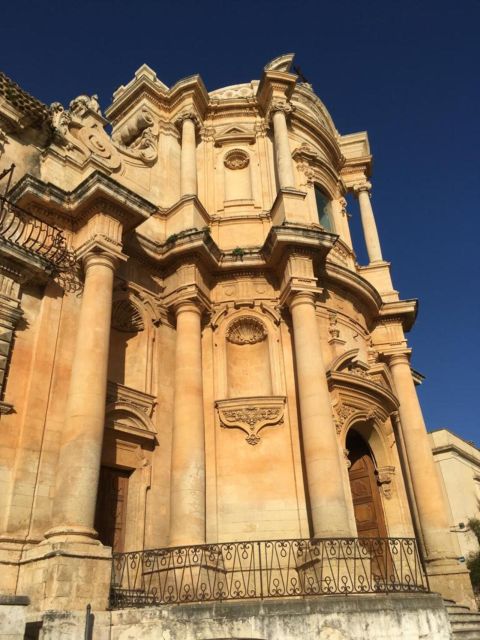 Catania: Syracuse, Ortigia, and Noto Tour with Brunch - Ortigia in two hours: Apollo, the cathedral, and Arethusa