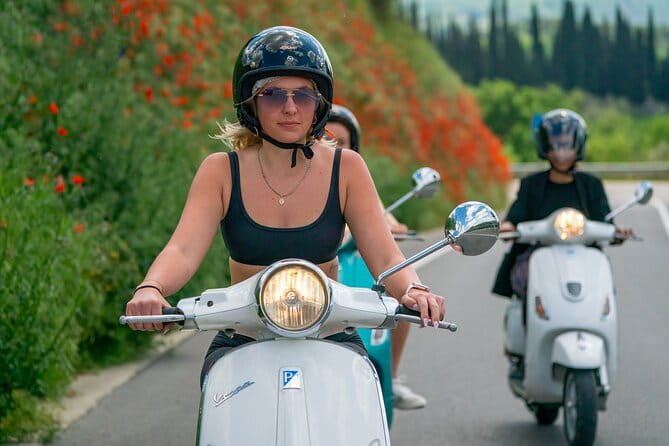 Chianti Vespa Tour with Lunch from Florence & E-car Option - Riding Through Chiocchio and the Tuscan Countryside