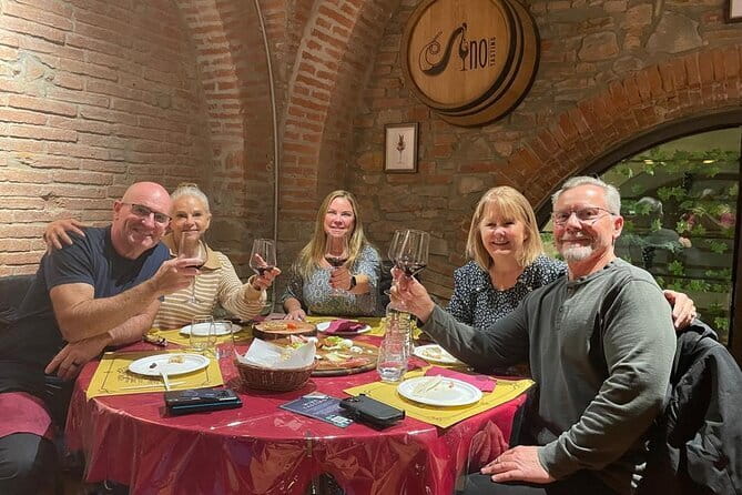Chianti Wine Tour from Florence with Tastings - The guide matters more than the script