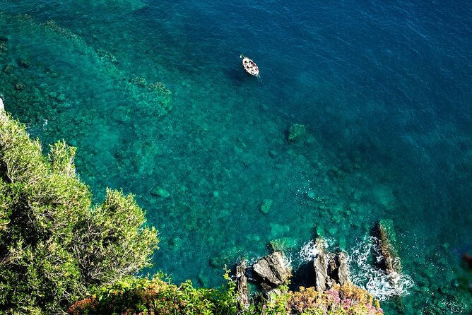 Cinque Terre Hybrid Boat Tour from Monterosso - Riomaggiore closes the coastal circuit