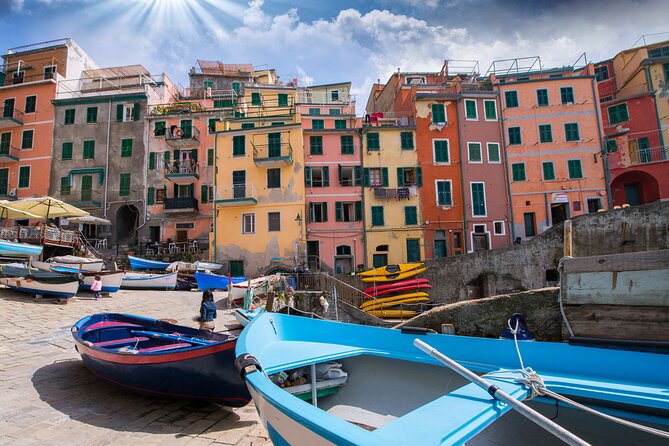 Cinque Terre Small Group or Private Day Tour from Florence - How much value do you get for $276.36?