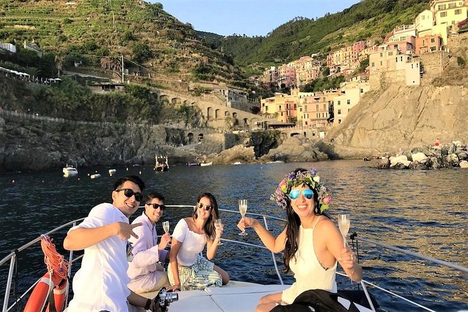 Cinque Terre Sunset Tour by Boat - Swimming, snorkeling, and sunset light