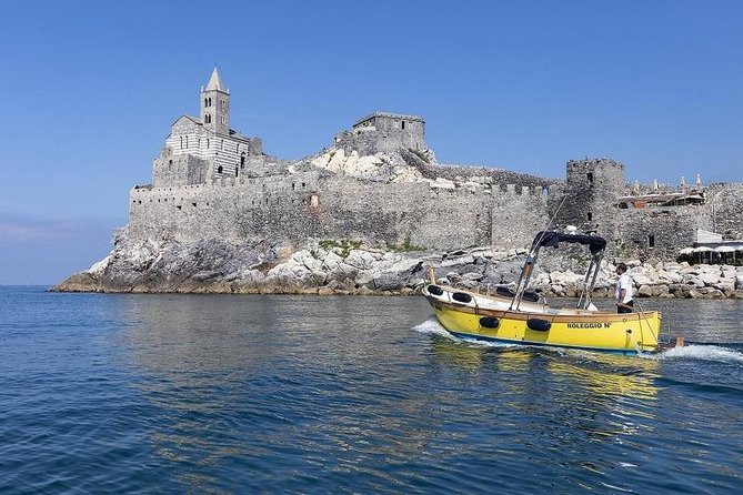 Cinque Terre Sunset Tour by Boat - Passing Manarola, Corniglia, and Vernazza