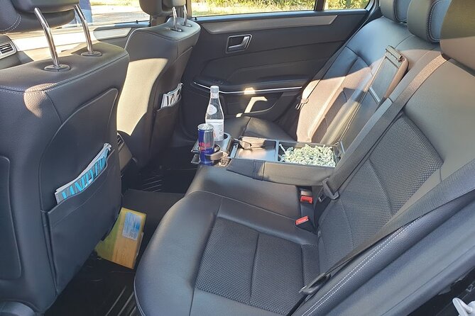 Civitavecchia Private Transfer: Civitavecchia Port to Rome - What the private vehicle is like
