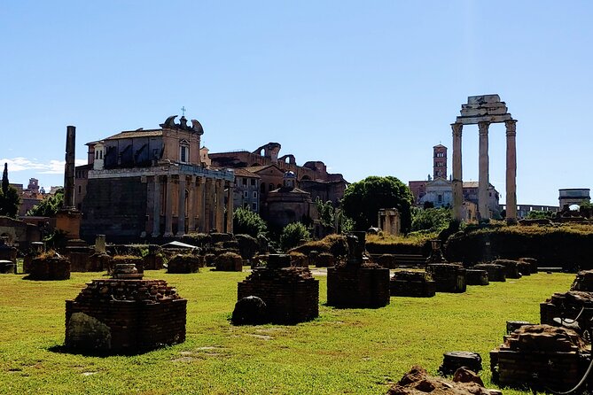 Colosseum & Ancient Rome Guided Walking Tour - The guides make the largest difference